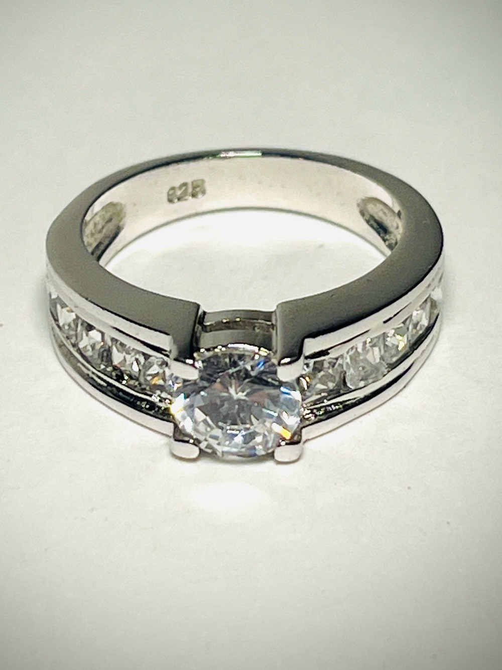 Vintage Cathedral-Style Cubic Zirconia Sterling Silver 925 Mounted Ring | Size 9